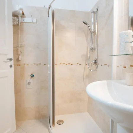 Apartman Krisa *