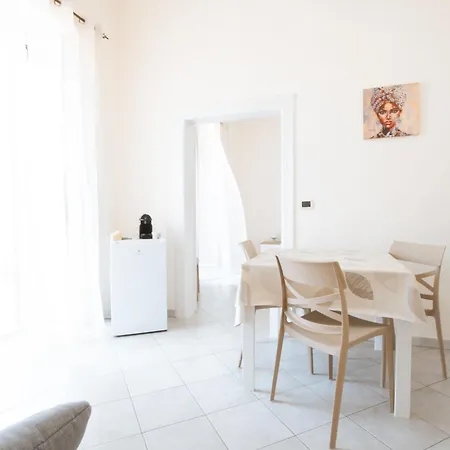 Krisa Lägenhet Bari